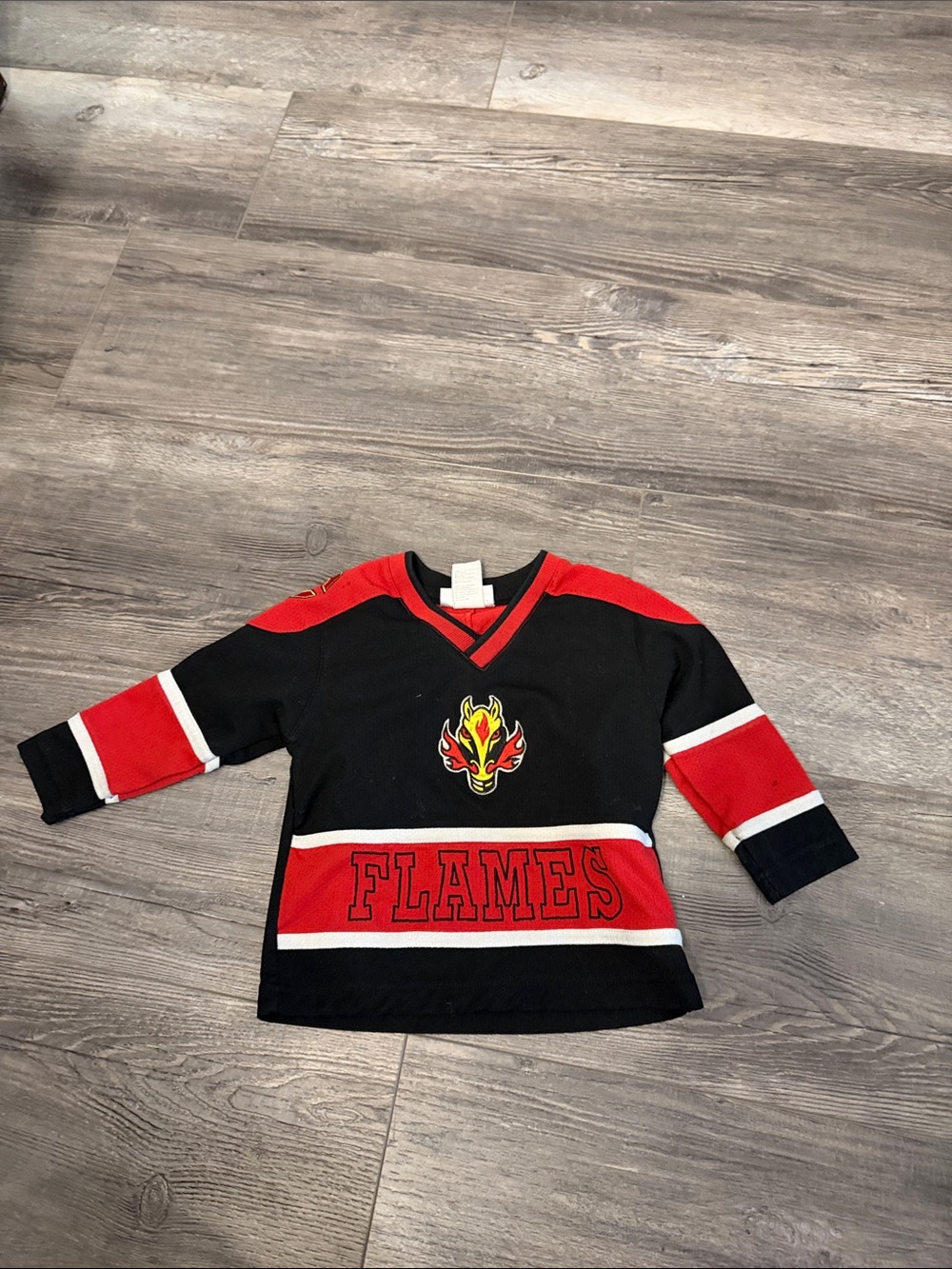 NHL Calgary Flames Hockey-Style Long Sleeve Shirt - Black & Red